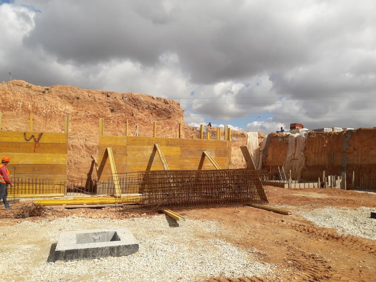 Équipe PEMABAT sur chantier en Tunisie